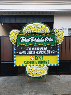 Papan Bunga Duka di Pawenang