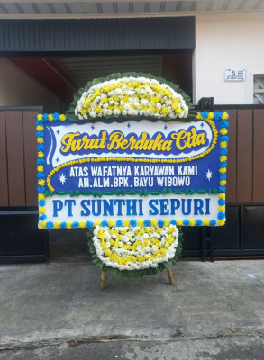 Papan Bunga Duka di Pawenang
