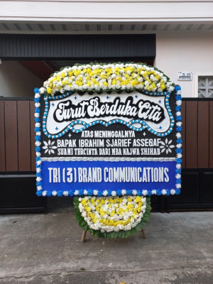 Papan Bunga Duka di Pawenang